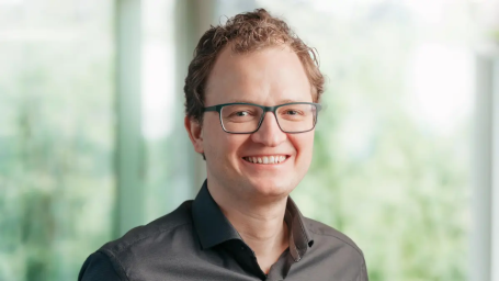 2bd07d3dc3f767f83ce18ec90a1e14eea3beb746